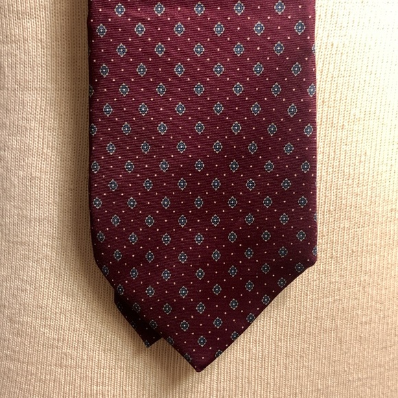 CHRISTIAN DIOR PARIS ITALIAN SILK FOULARD NECKTIE. - Picture 4 of 12